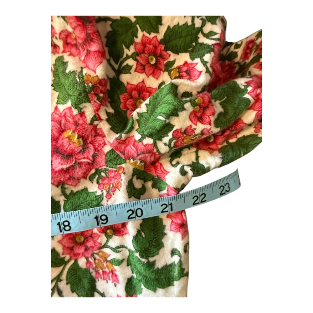 Vintage Pink and Green Robe - Picture 4 of 7